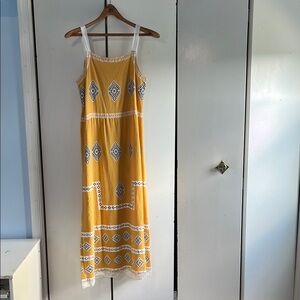 MISSLOOK Yellow and White Spaghetti Strap Maxi Sundress